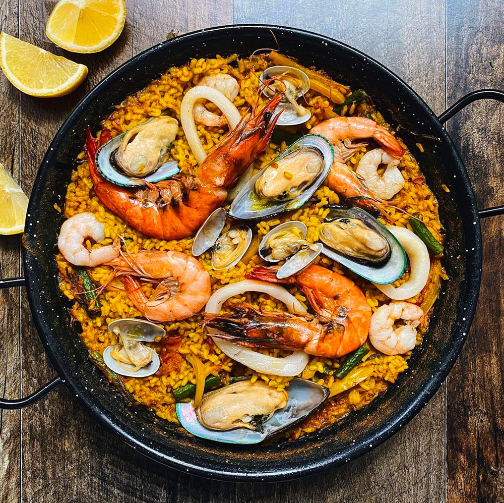 paella kit to offer as a gift