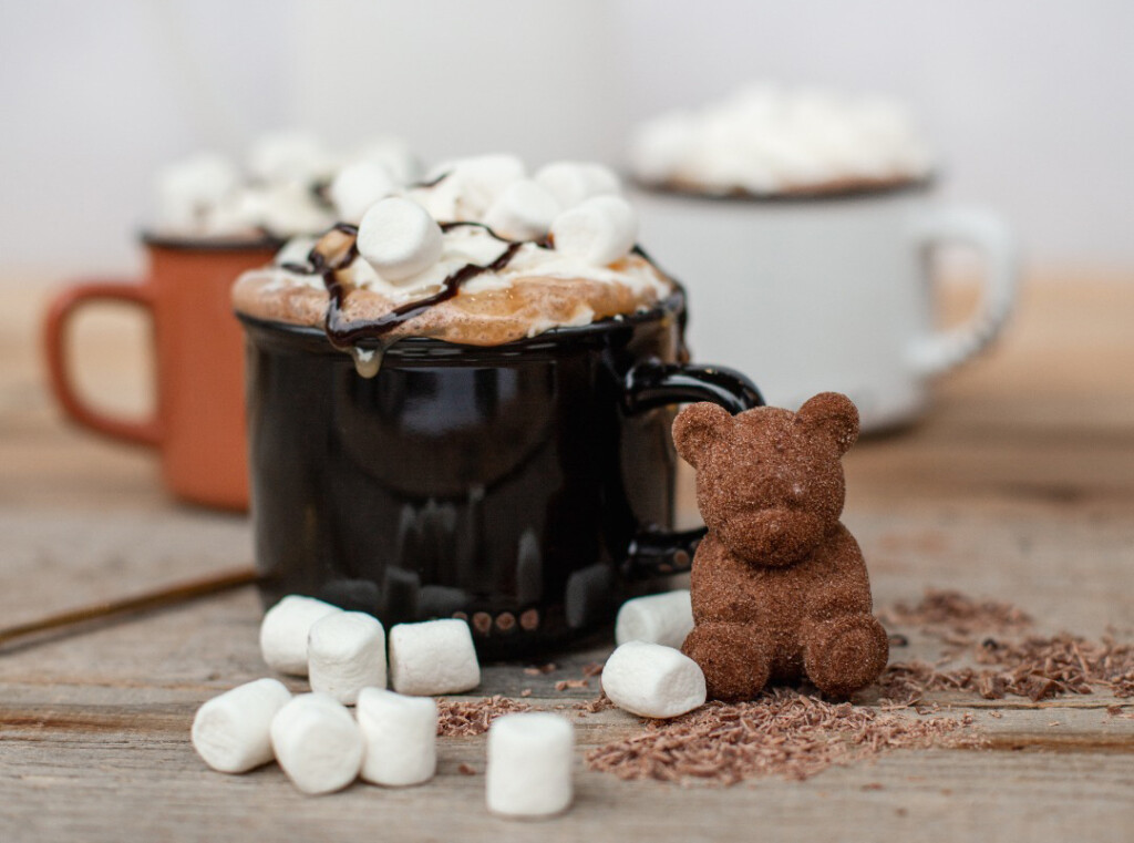 Hot chocolate bombs for your lover
