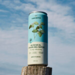 Wintergreen botanical sparkling water