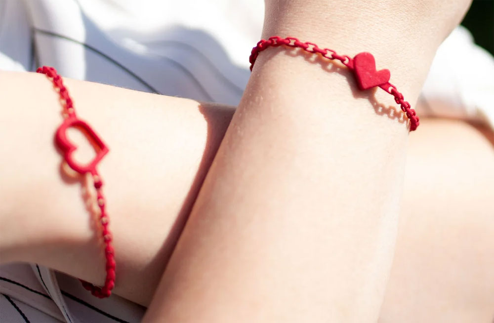 Heart to heart bracelet for grandma and grandchildren